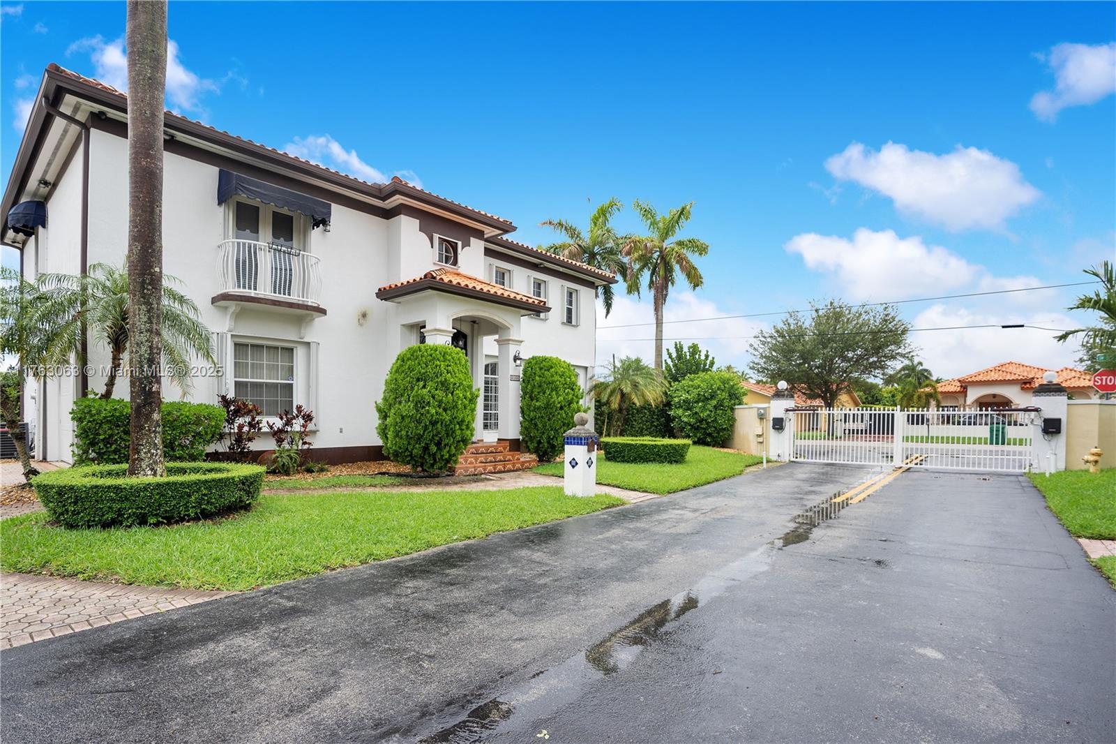 3035 SW 115th Ave, Miami FL 33165 photo 2