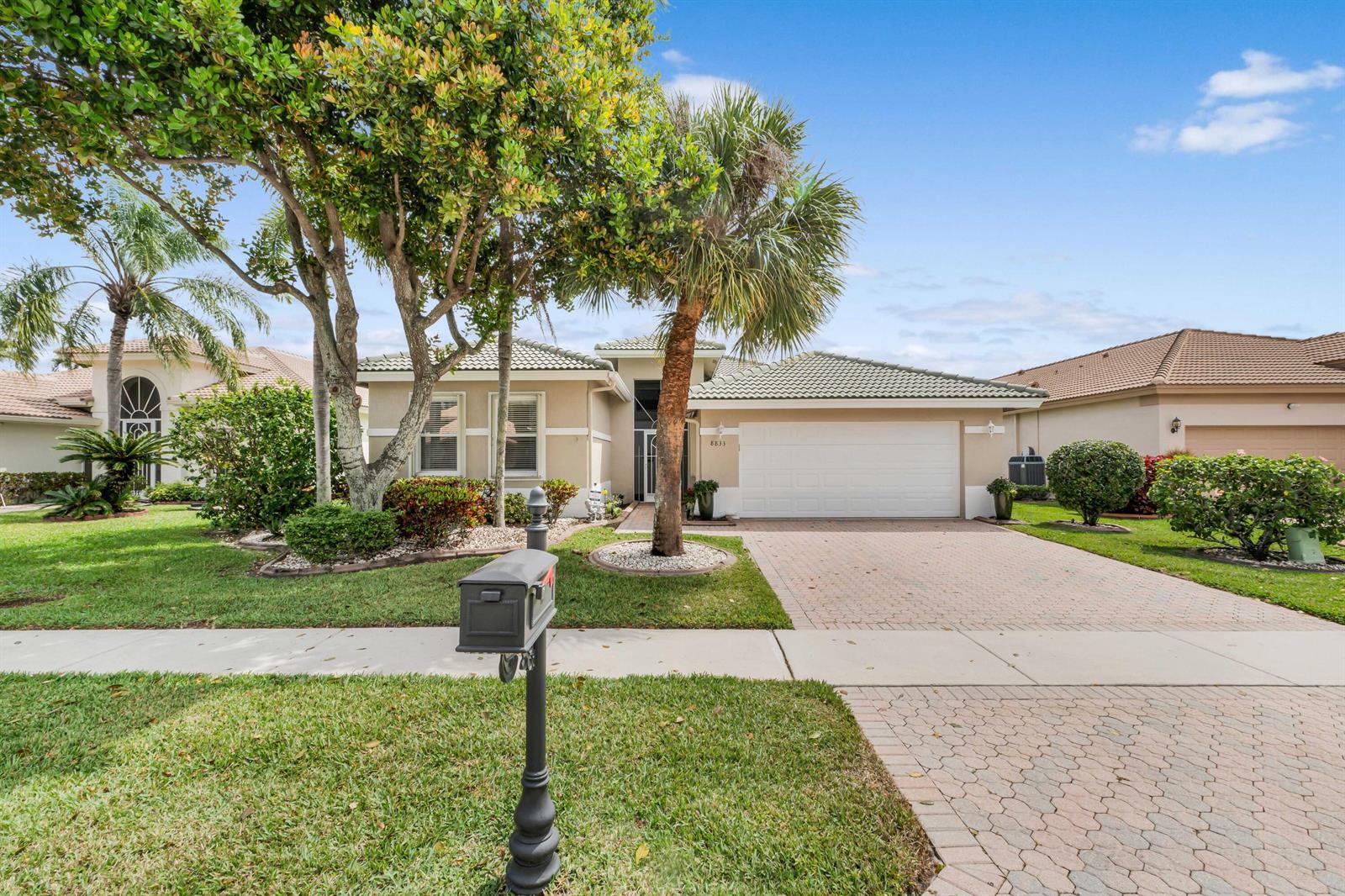 8833 Via Tuscany Drive, Boynton Beach FL 33472 photo 2