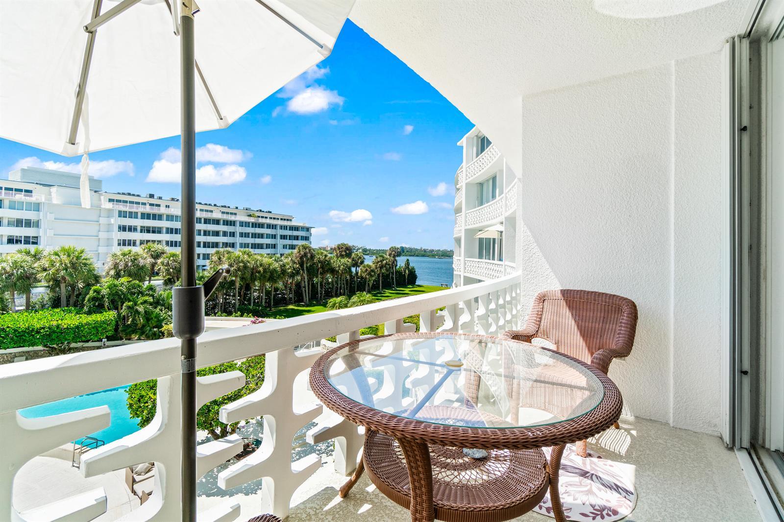 2760 S Ocean Boulevard # 313, Palm Beach FL 33480 photo 2