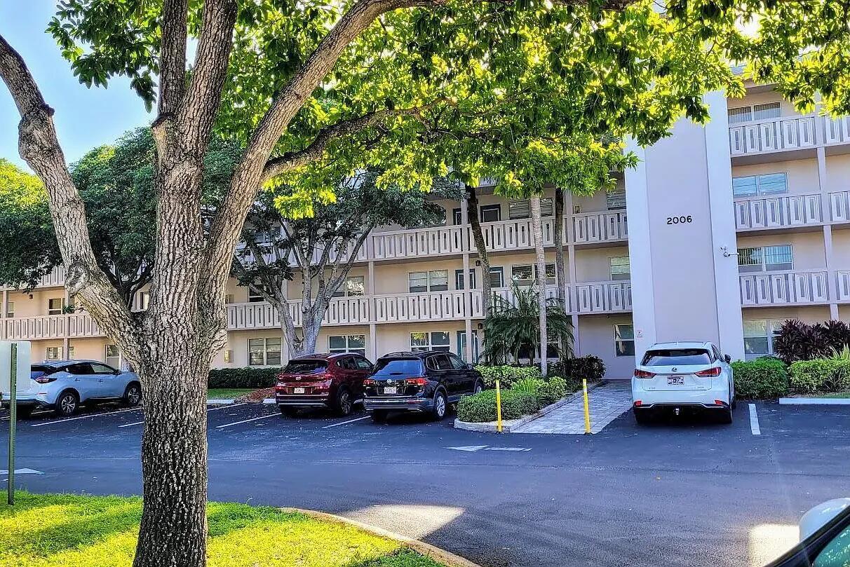2006 Granada Drive # K3, Coconut Creek FL 33066