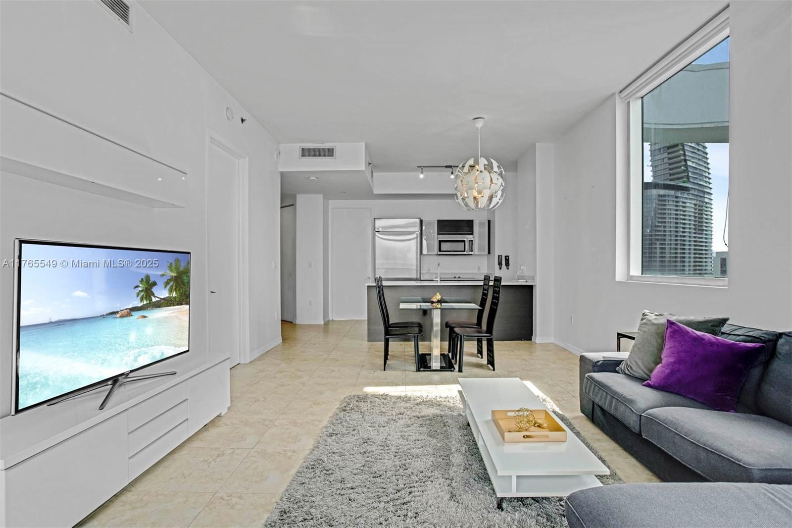 55 SE 6th St # 4110, Miami FL 33131 photo 3