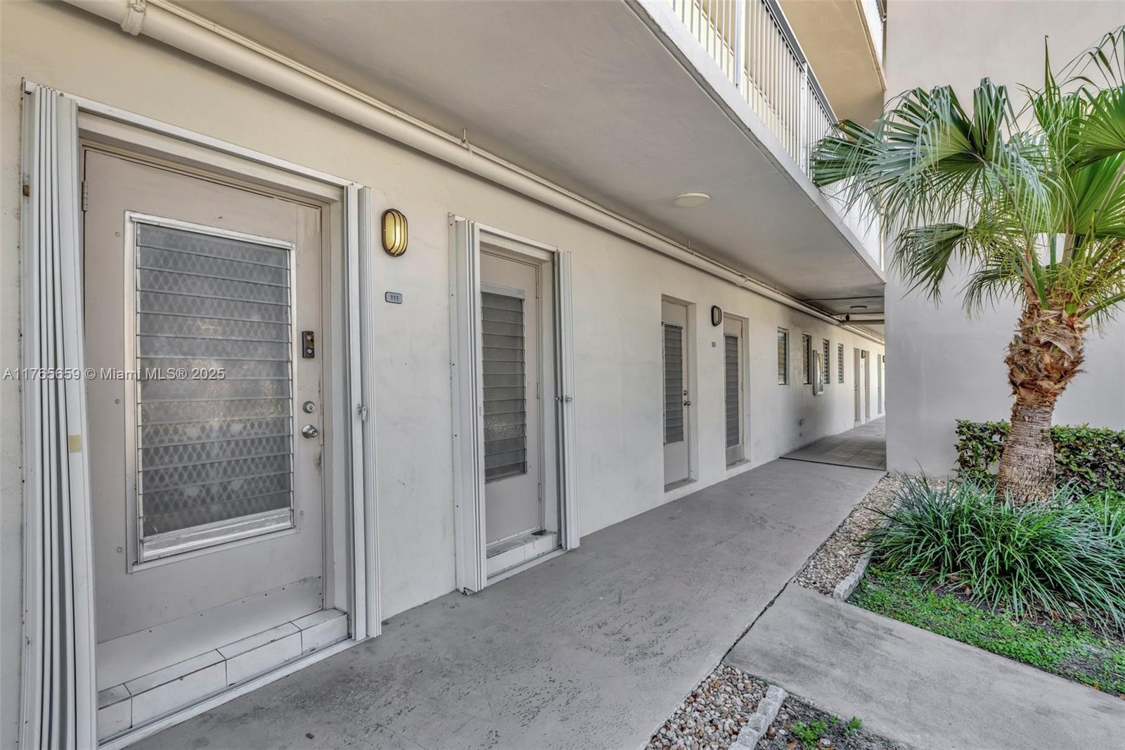 2200 Diana Dr # 111, Hallandale Beach FL 33009 photo 3