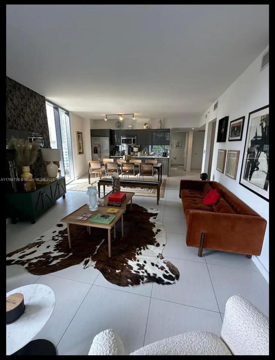 31 SE 6th St # 1601, Miami FL 33131 photo 4