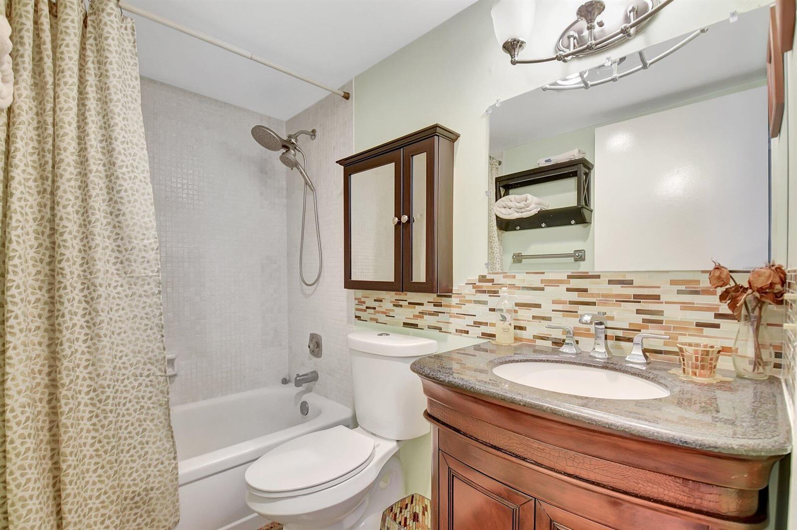 400 Village Green Circle W # 212, Palm Springs FL 33461 photo 3