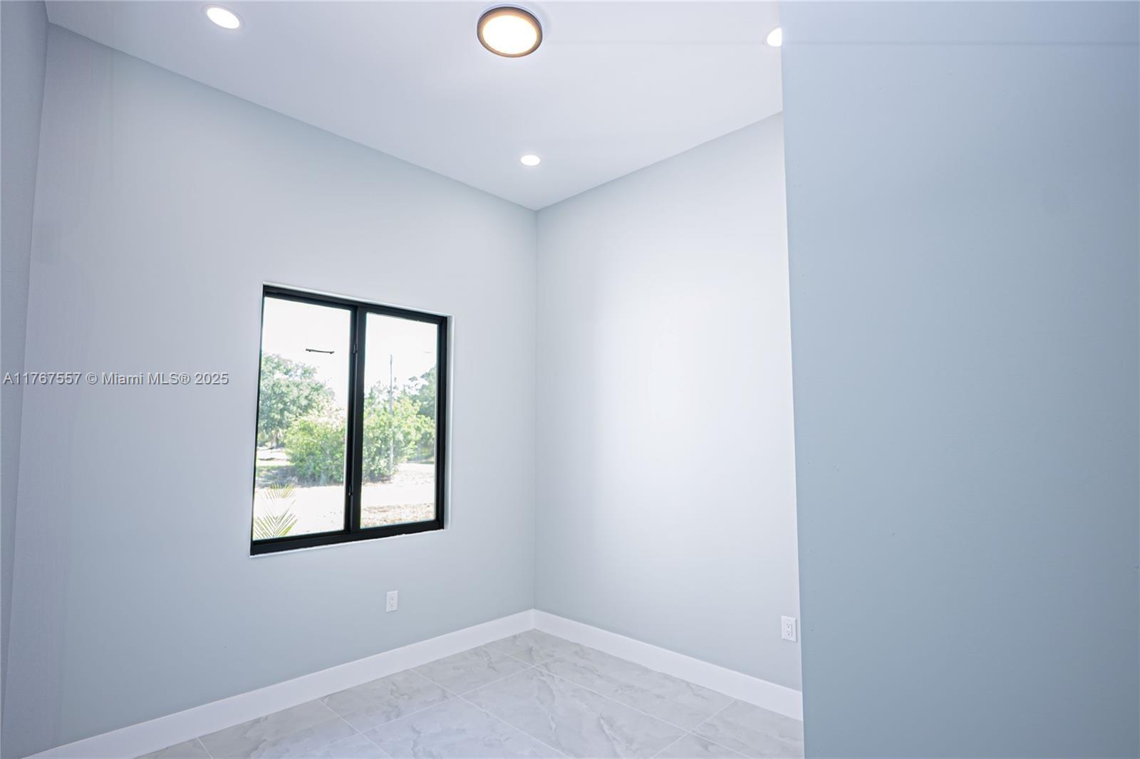 1254 S 1254 Ellipse ST E, Lehigh Acres FL 33974 photo 5