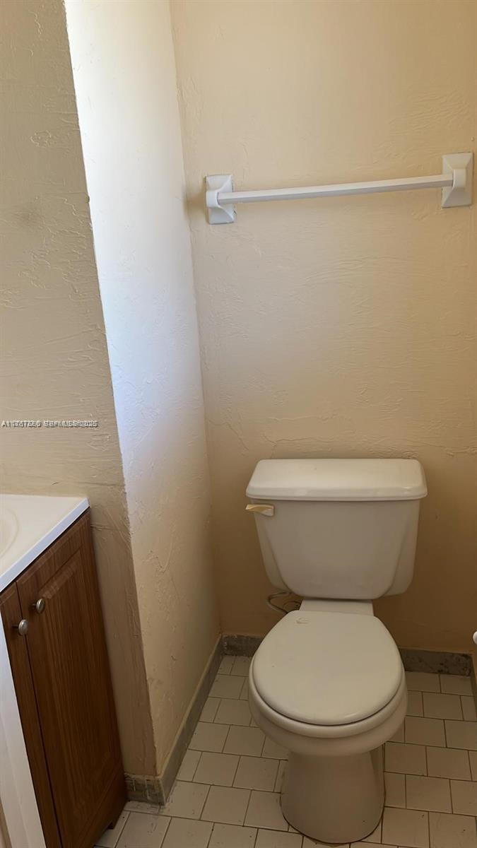 8060 Fairview Dr # 208, Tamarac FL 33321 photo 2