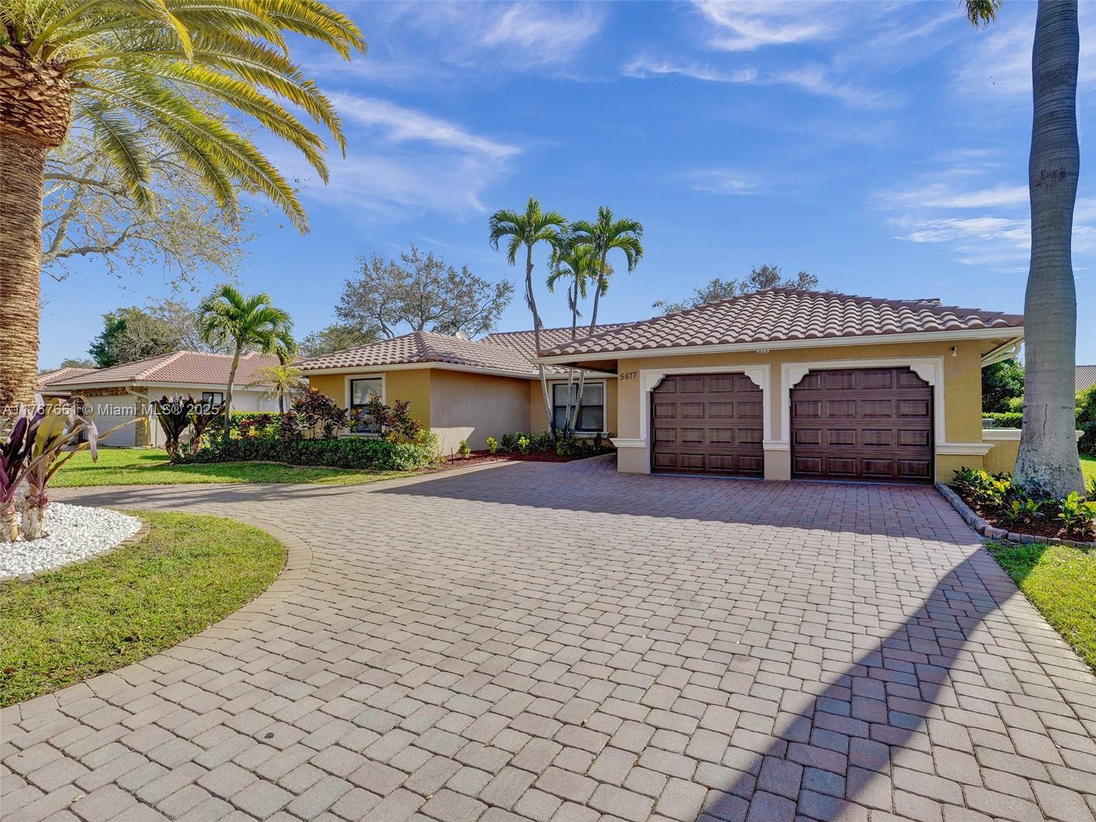5477 NW 88th Ter, Coral Springs FL 33067 photo 4