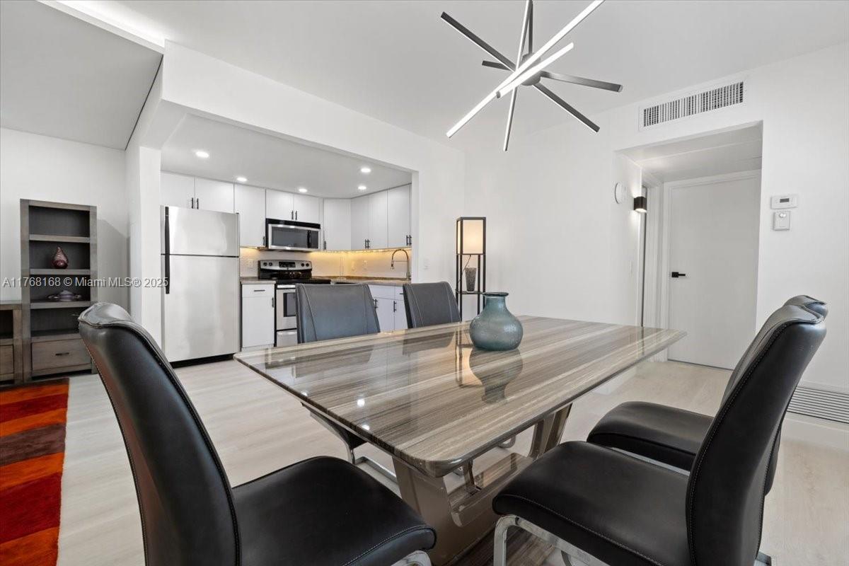 590 Brittany M # 590, Delray Beach FL 33446 photo 4