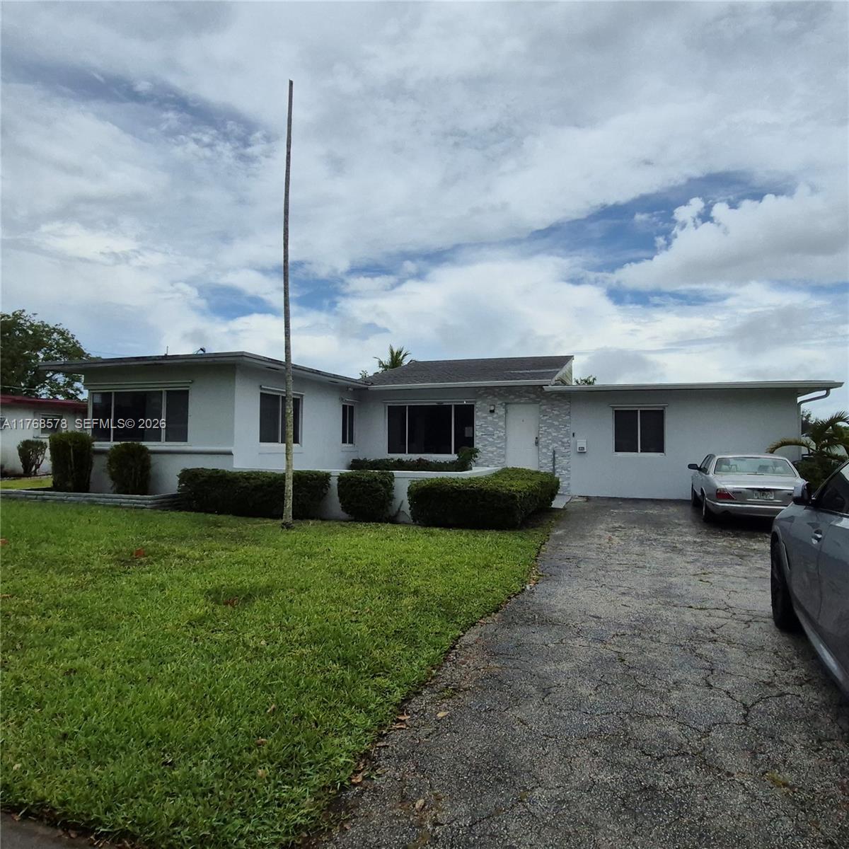 8320 NW 10 Ave, Miami FL 33150 photo 2