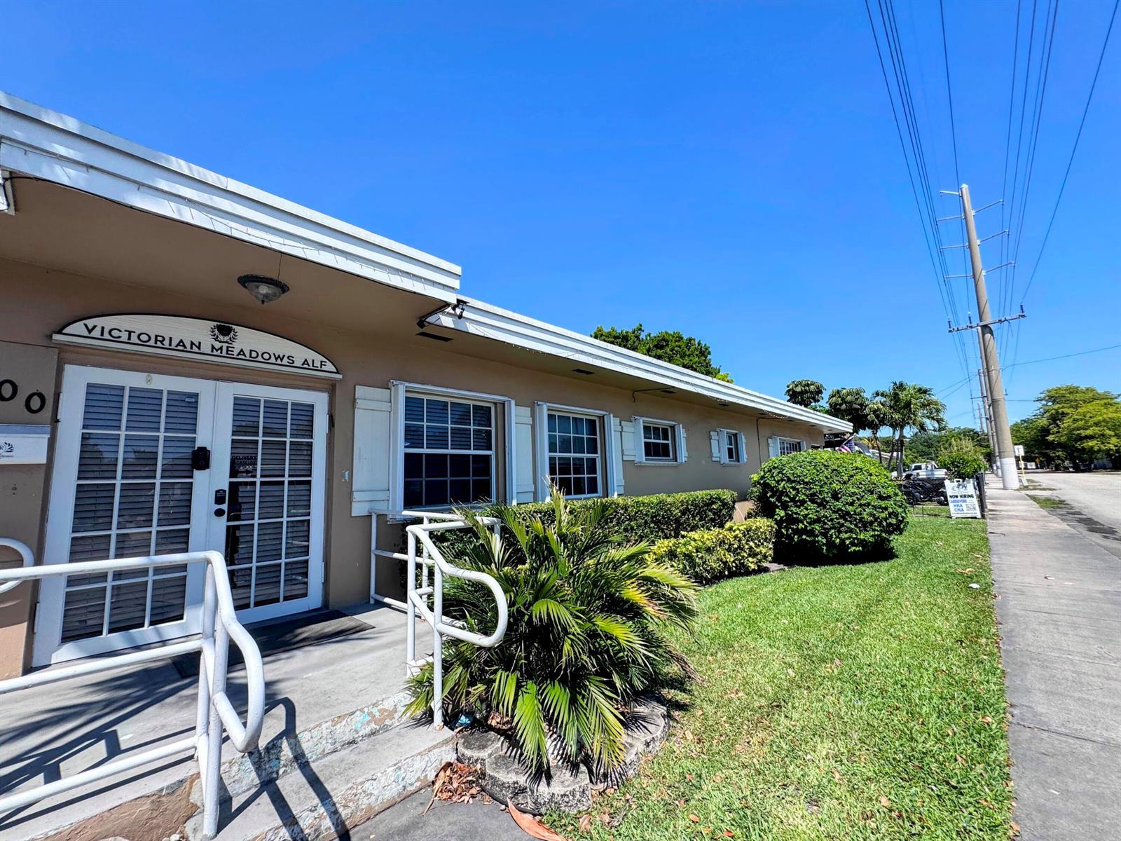 900 N 24th Avenue, Hollywood FL 33020 photo 2