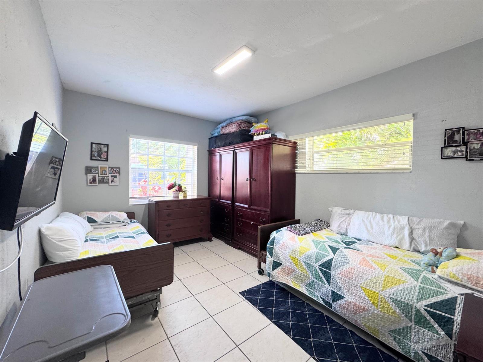 900 N 24th Avenue, Hollywood FL 33020 photo 4