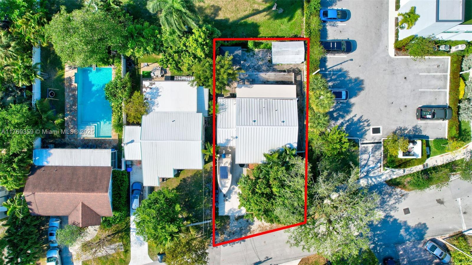 217 SE 10th St, Fort Lauderdale FL 33316 photo 4