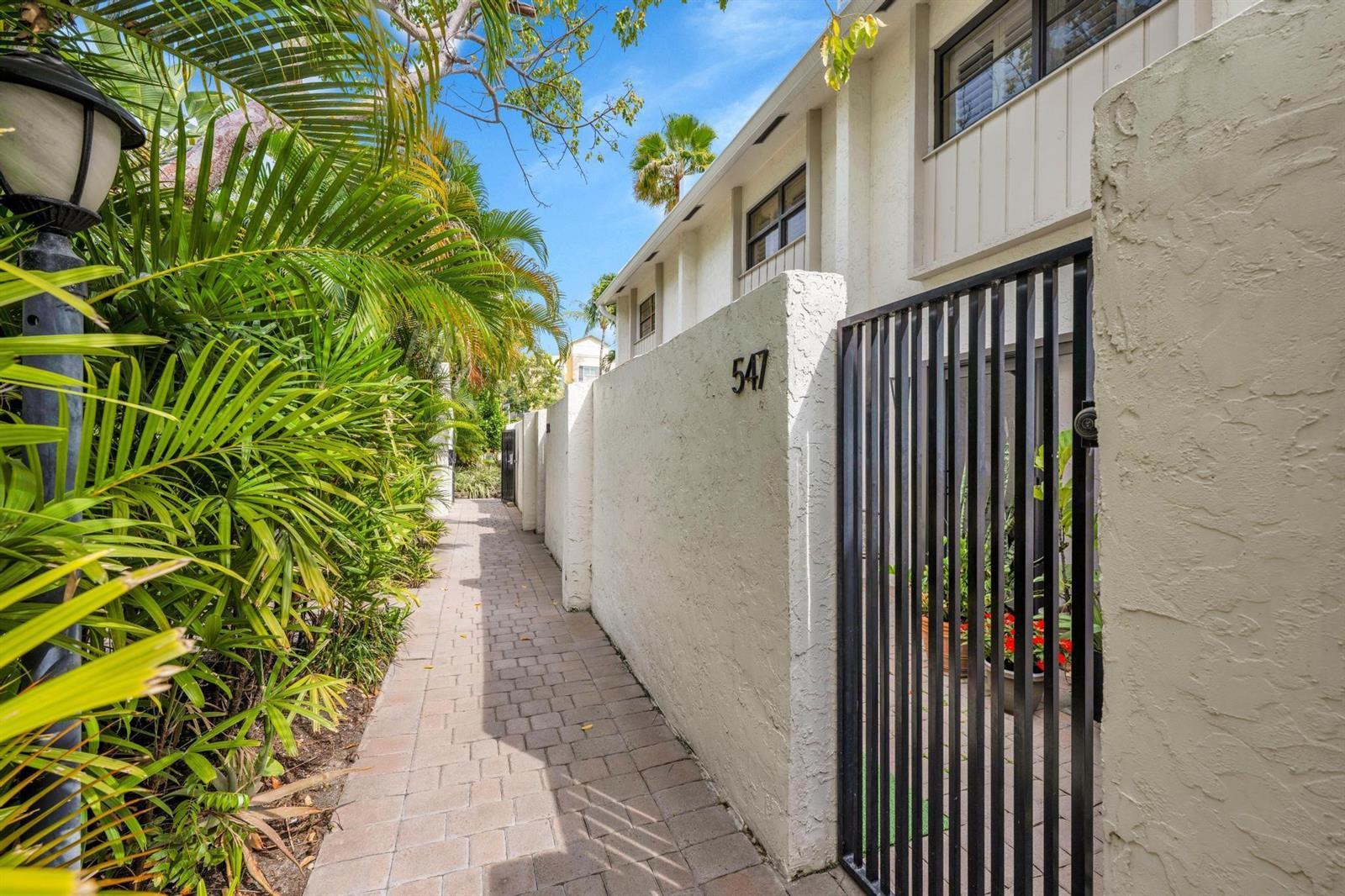547 NE 7th Avenue # 3a, Fort Lauderdale FL 33301 photo 2