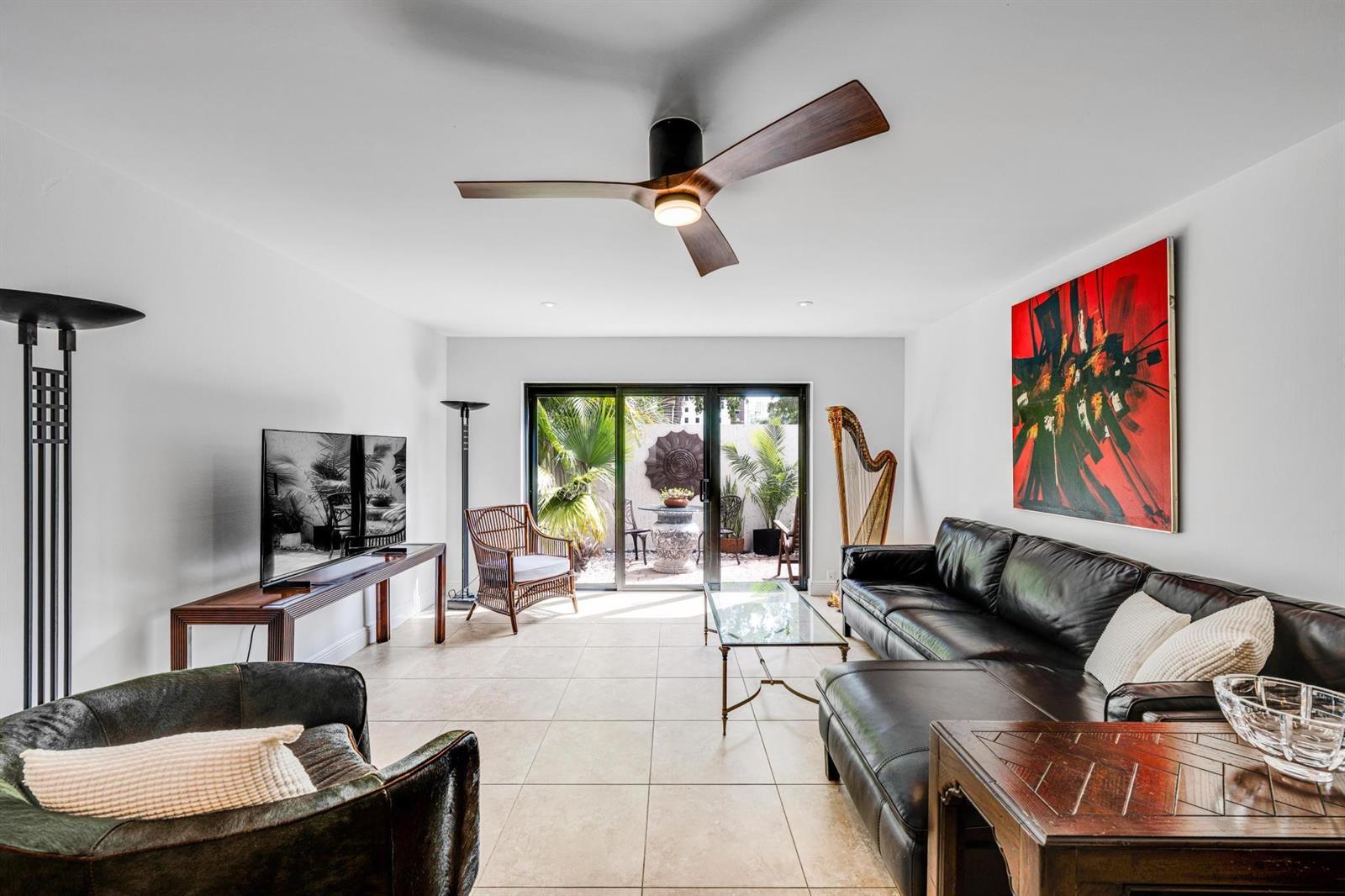 547 NE 7th Avenue # 3a, Fort Lauderdale FL 33301