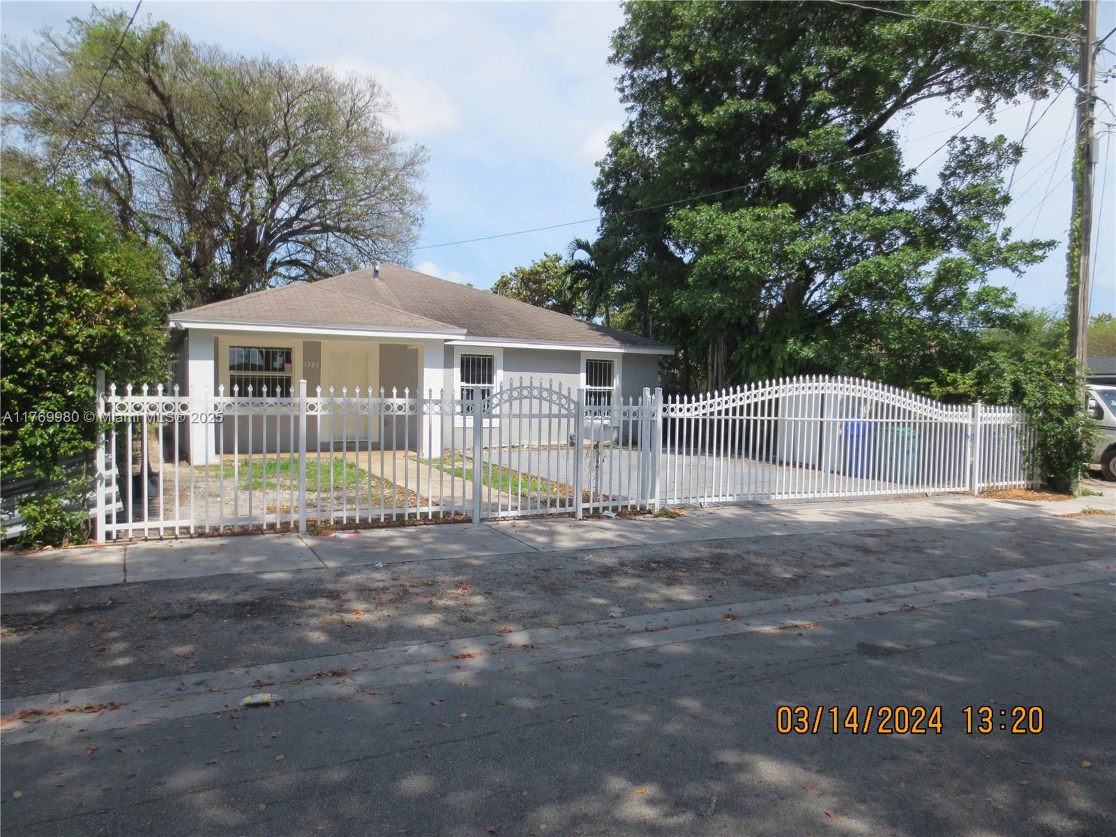 1387 NW 58th Ter, Miami FL 33142 photo 2