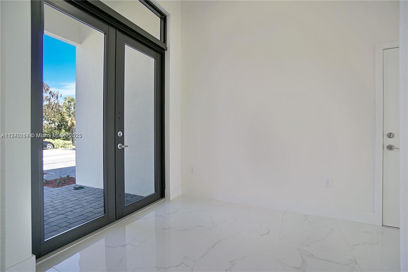 12933 SW 227th St, Miami FL 33170 photo 2