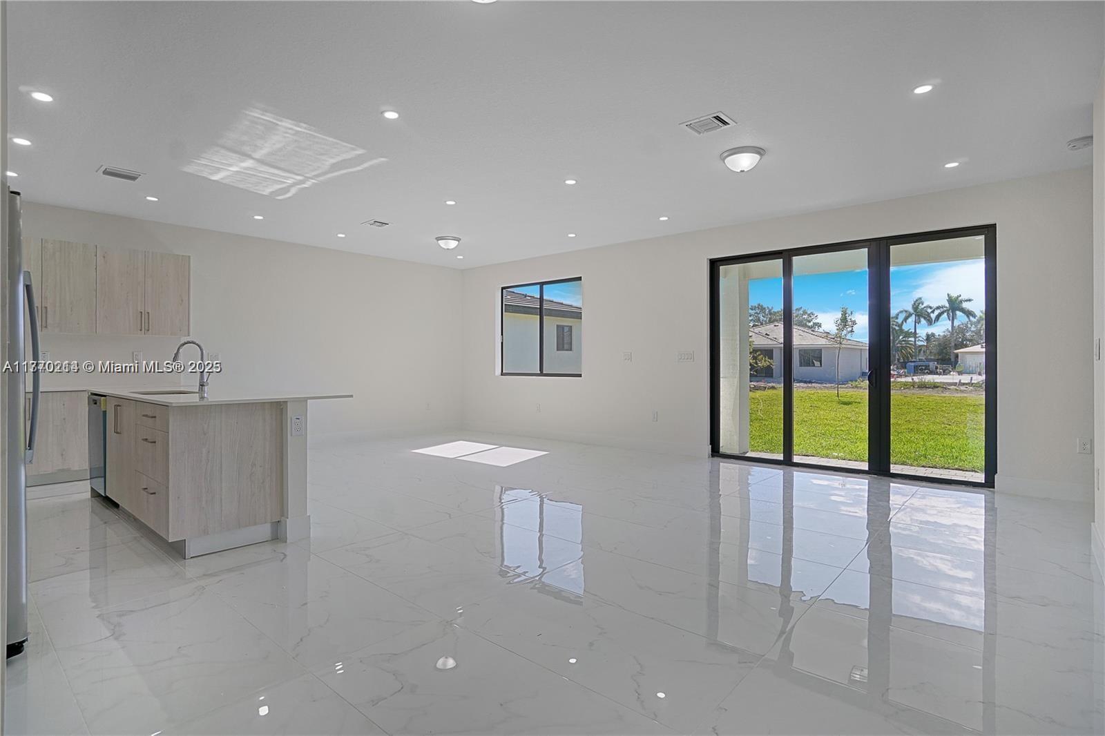 12933 SW 227th St, Miami FL 33170 photo 5