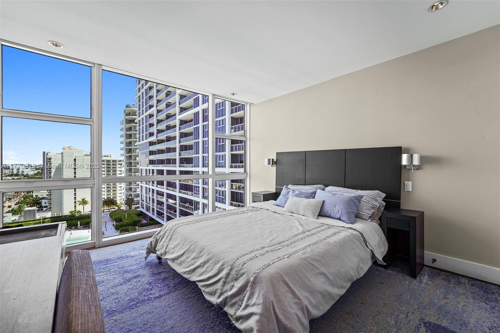 6801 Collins Ave, Miami Beach FL 33141 photo 2