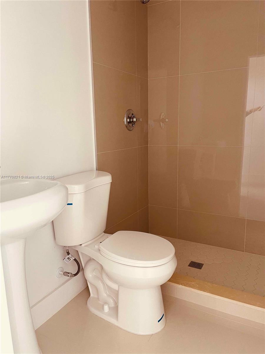 931 Opa Locka Blvd # 3, Opa-Locka FL 33054 photo 4