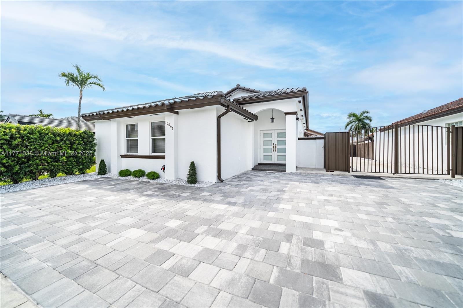 13026 NW 9th St, Miami FL 33182 photo 3