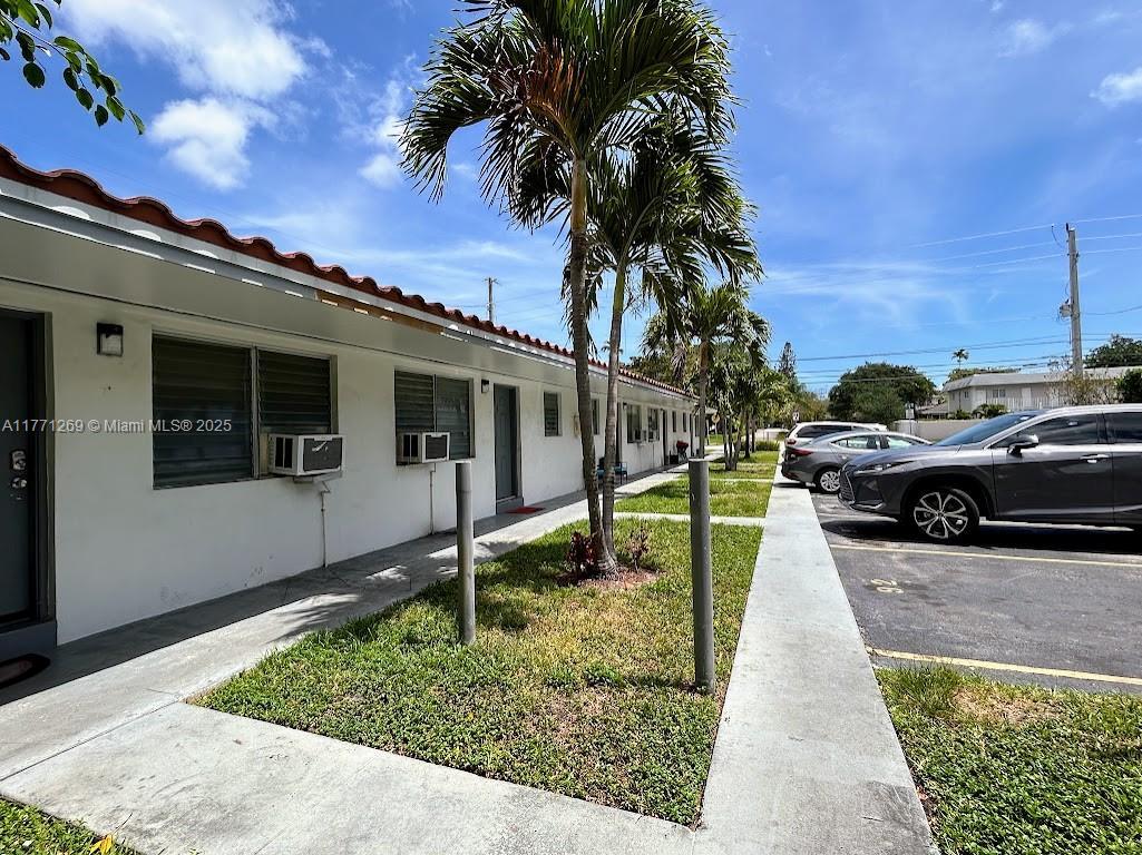 9050 NE 8th Ave, Miami Shores FL 33138 photo 5