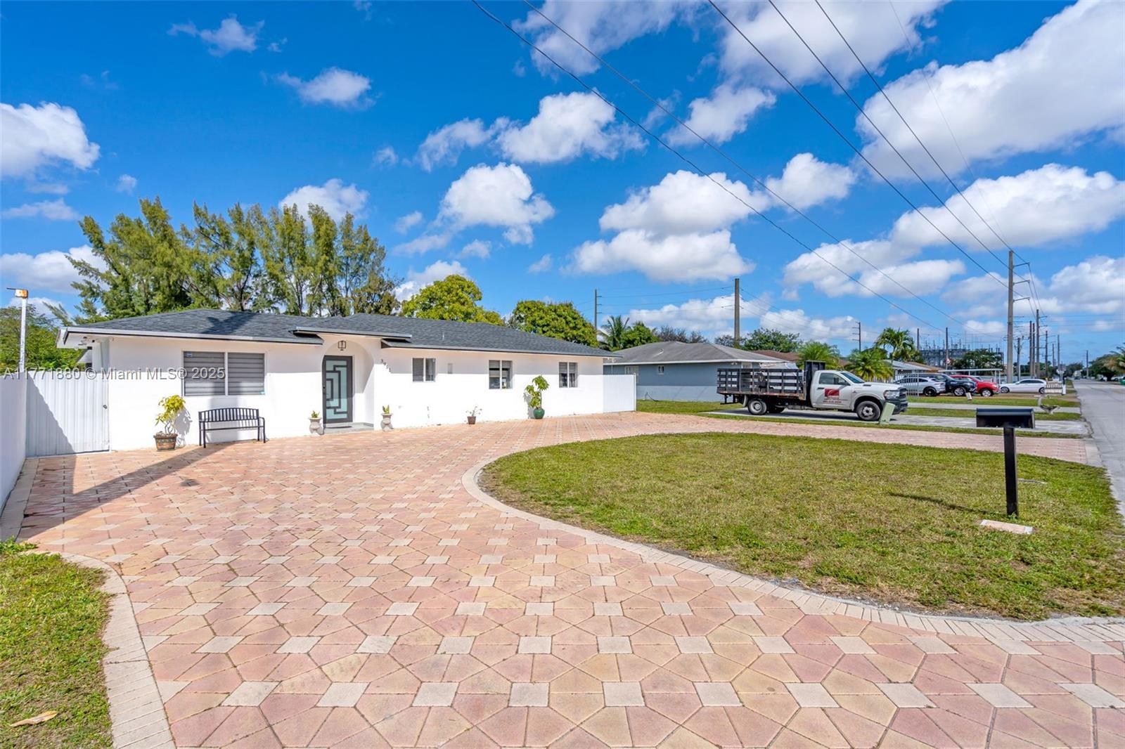 3951 NW 179th St, Miami Gardens FL 33055