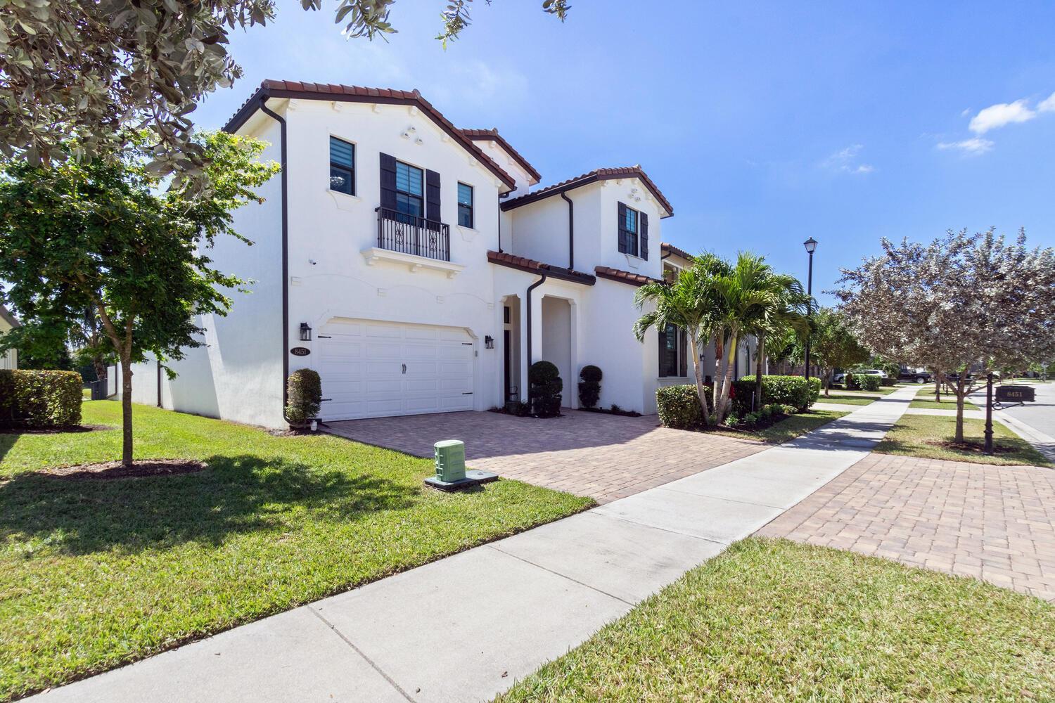 8451 Grand Prix Lane, Boynton Beach FL 33472 photo 3