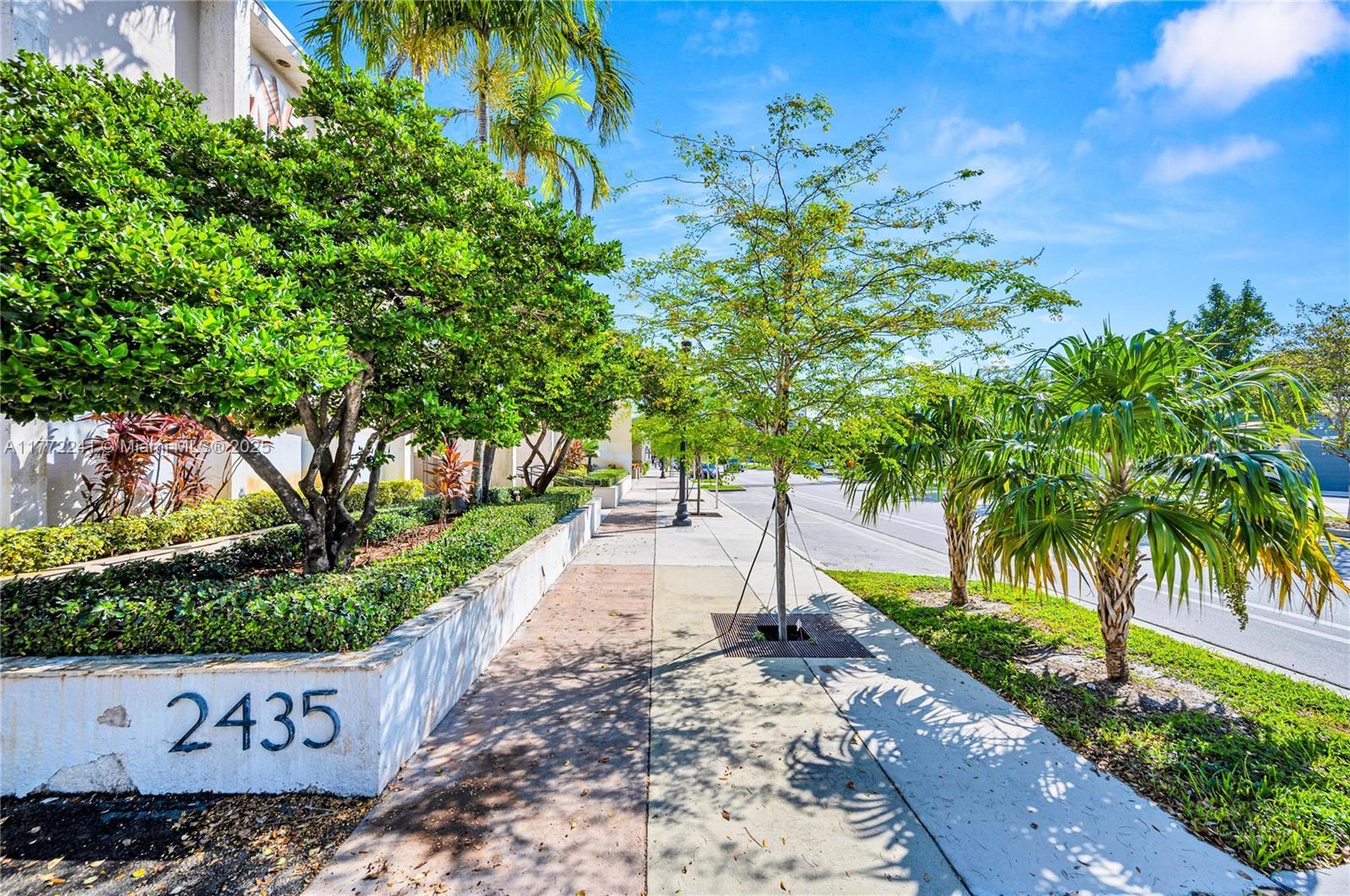 2435 Hollywood Blvd, Hollywood FL 33020 photo 5