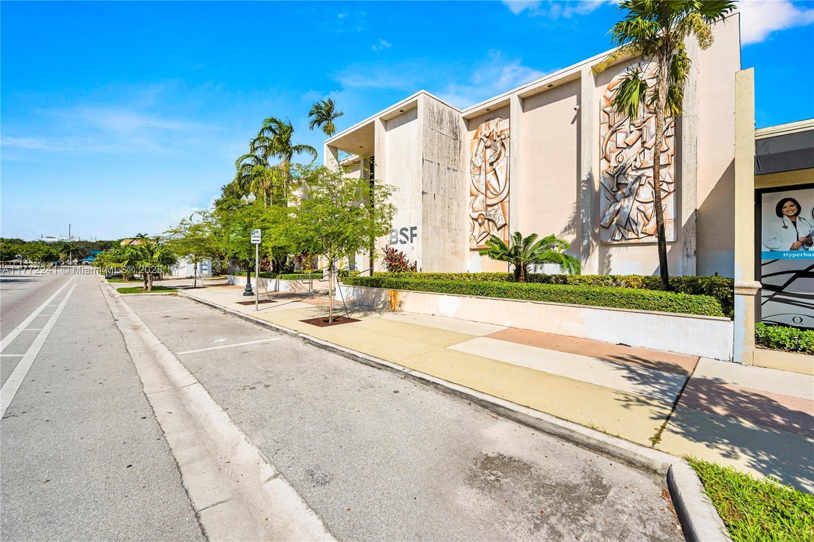 2435 Hollywood Blvd, Hollywood FL 33020 photo 4