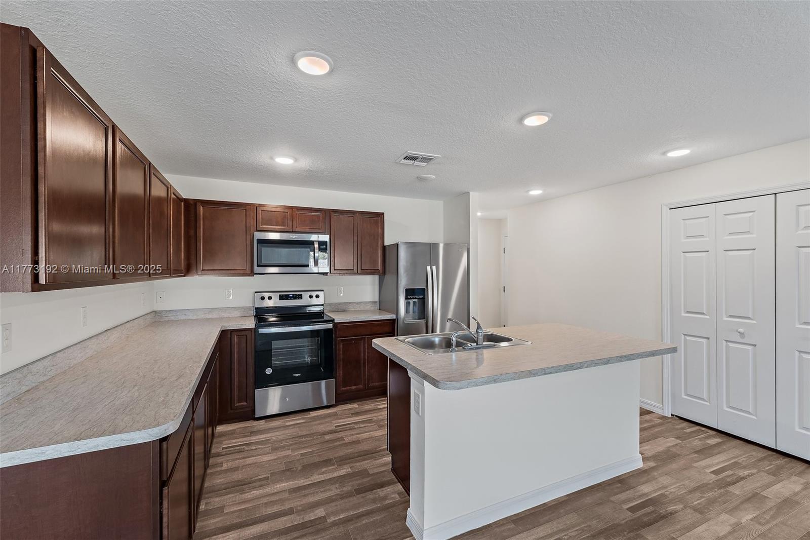 2534 SE Floresta Dr, Port St. Lucie FL 34984 photo 4