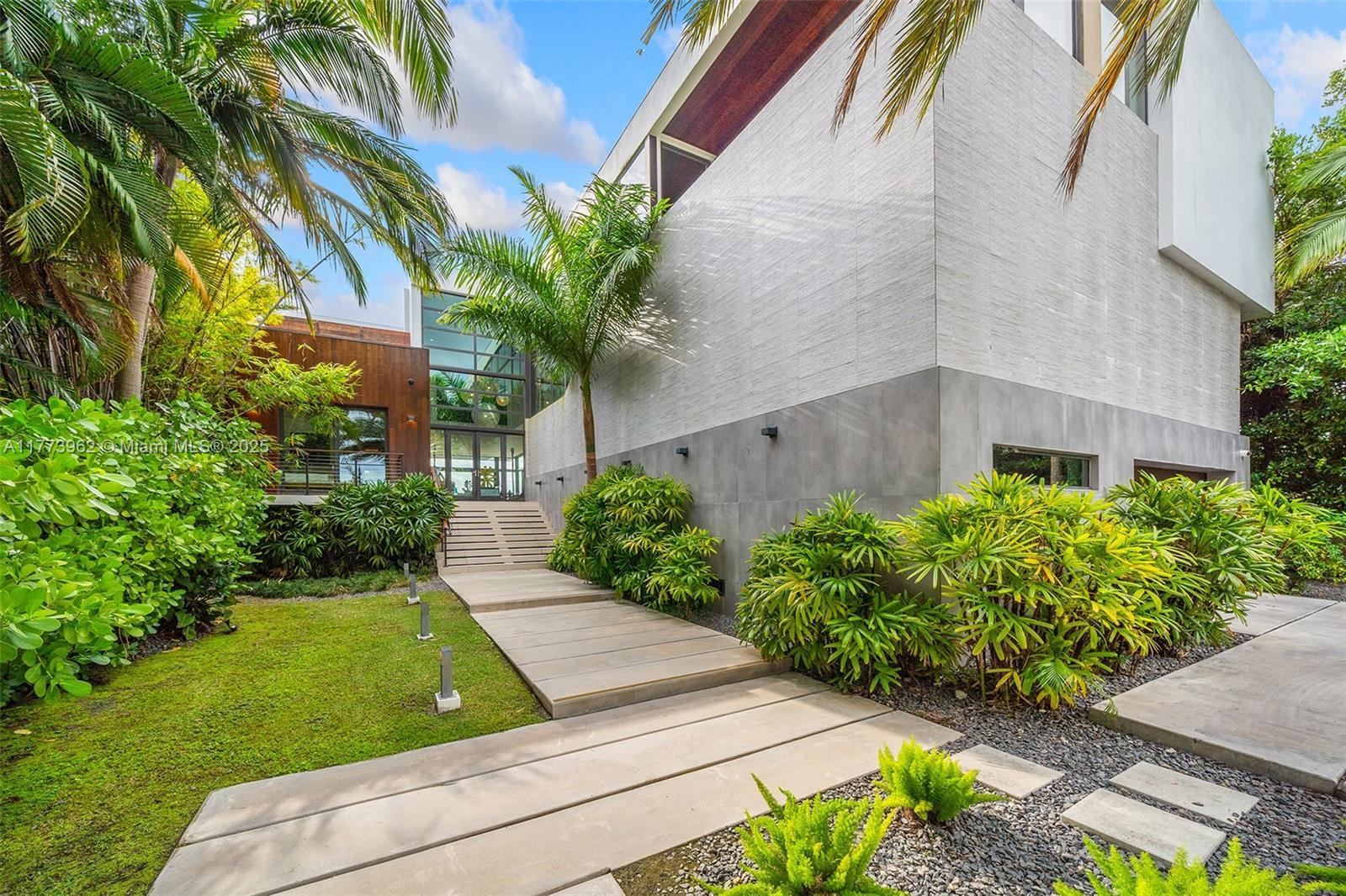 7311 Belle Meade Island Dr, Miami FL 33138 photo 3
