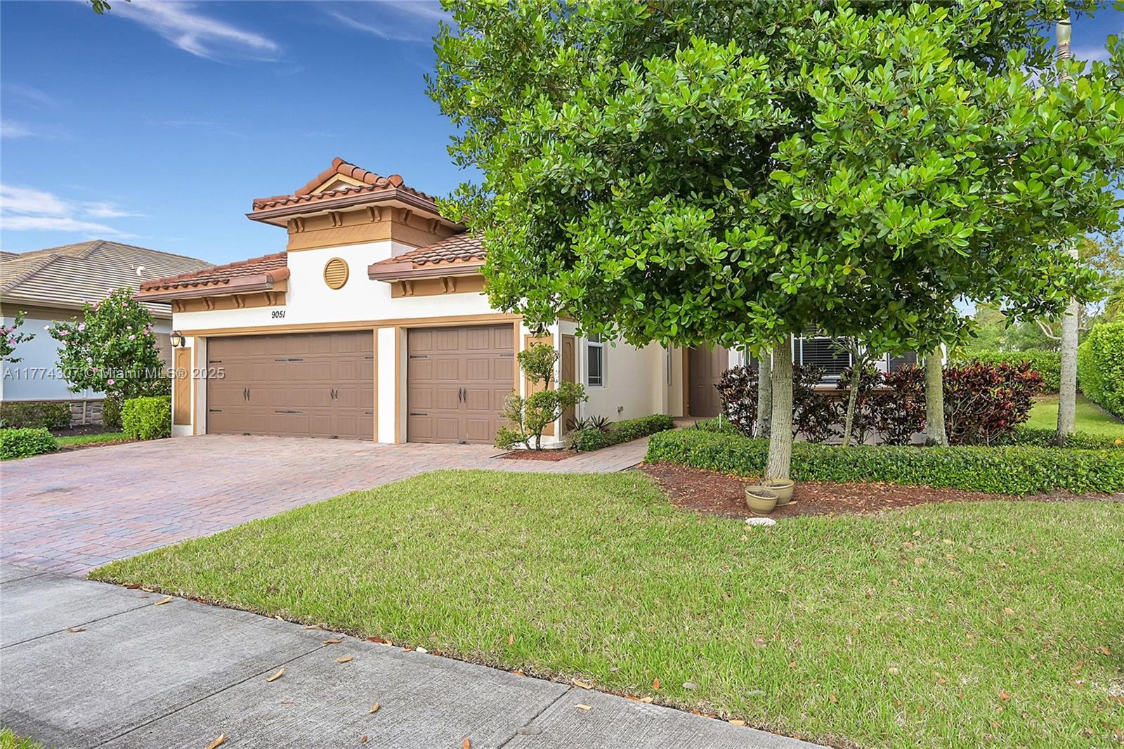 9051 Edgewater Bnd # 9051, Parkland FL 33076