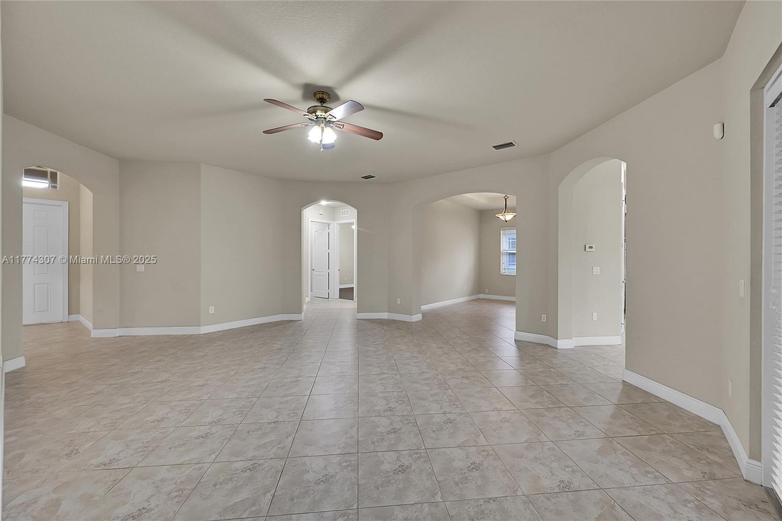 9051 Edgewater Bnd # 9051, Parkland FL 33076 photo 5