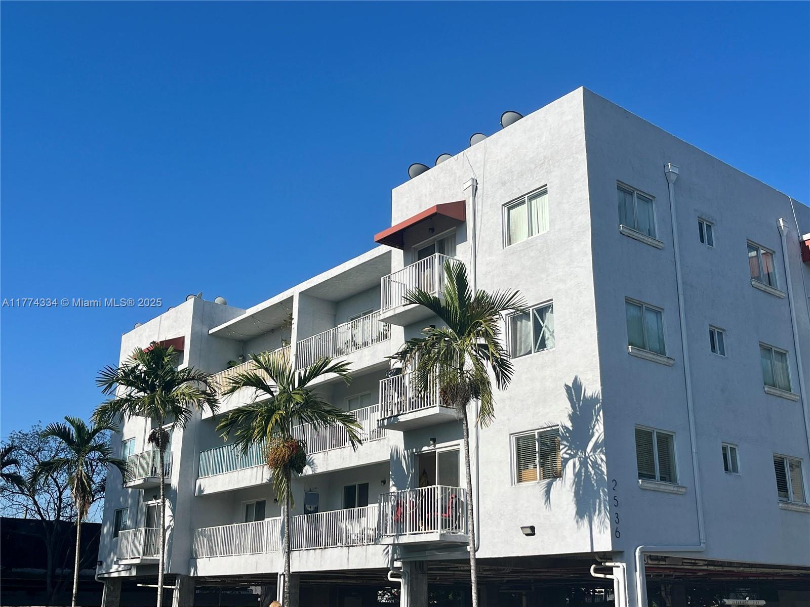 2536 NW 24th St # 3H, Miami FL 33142 photo 2