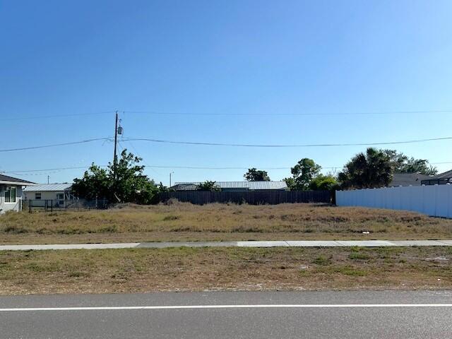 2491 Lake View Boulevard, Port Charlotte FL 33948