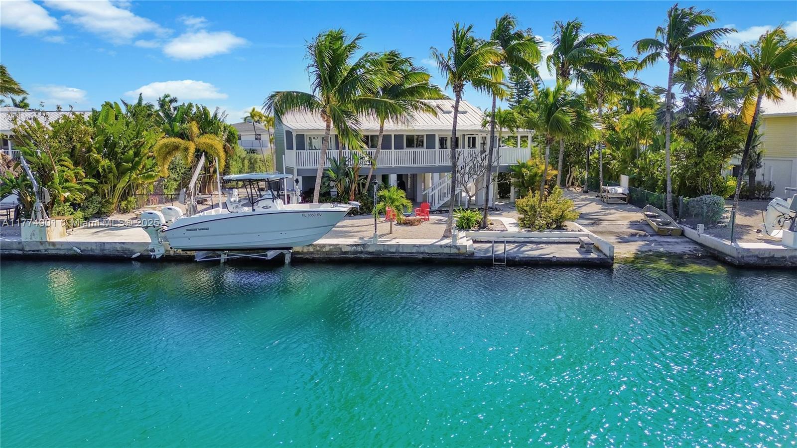 17081 W Starfish Ln W, Sugarloaf FL 33042