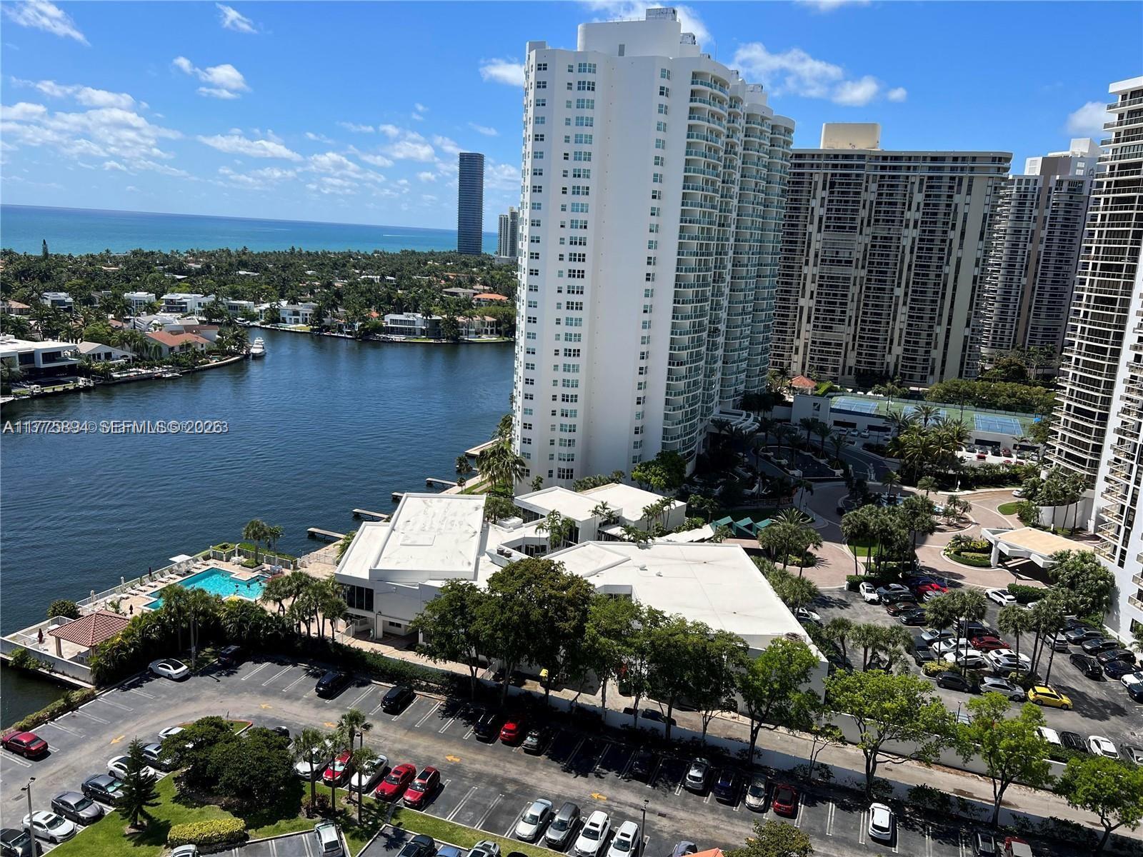 20505 E Country Club Dr # 2034, Aventura FL 33180 photo 3