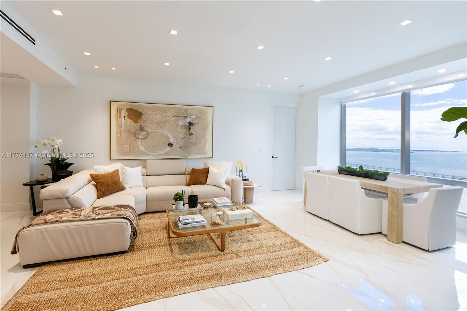 1425 Brickell Ave # 47A, Miami FL 33131 photo 2