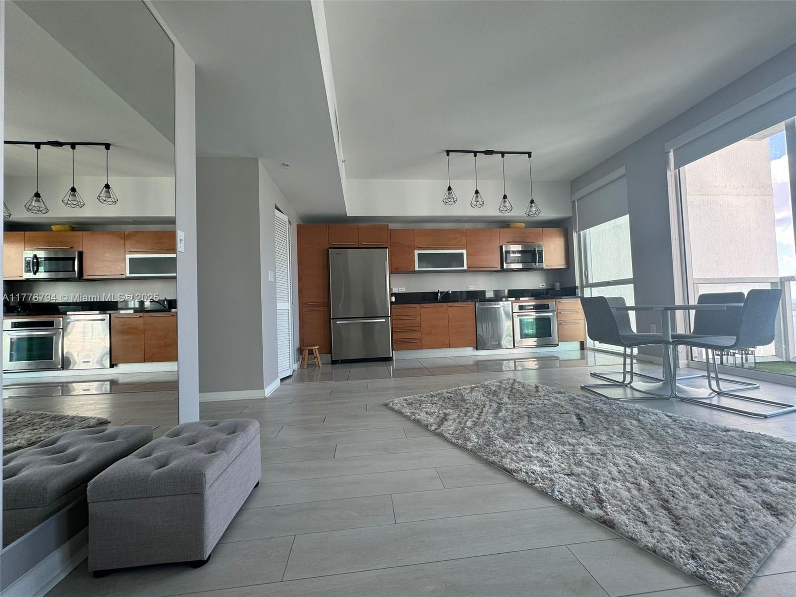 244 Biscayne Blvd # 3905, Miami FL 33132 photo 3
