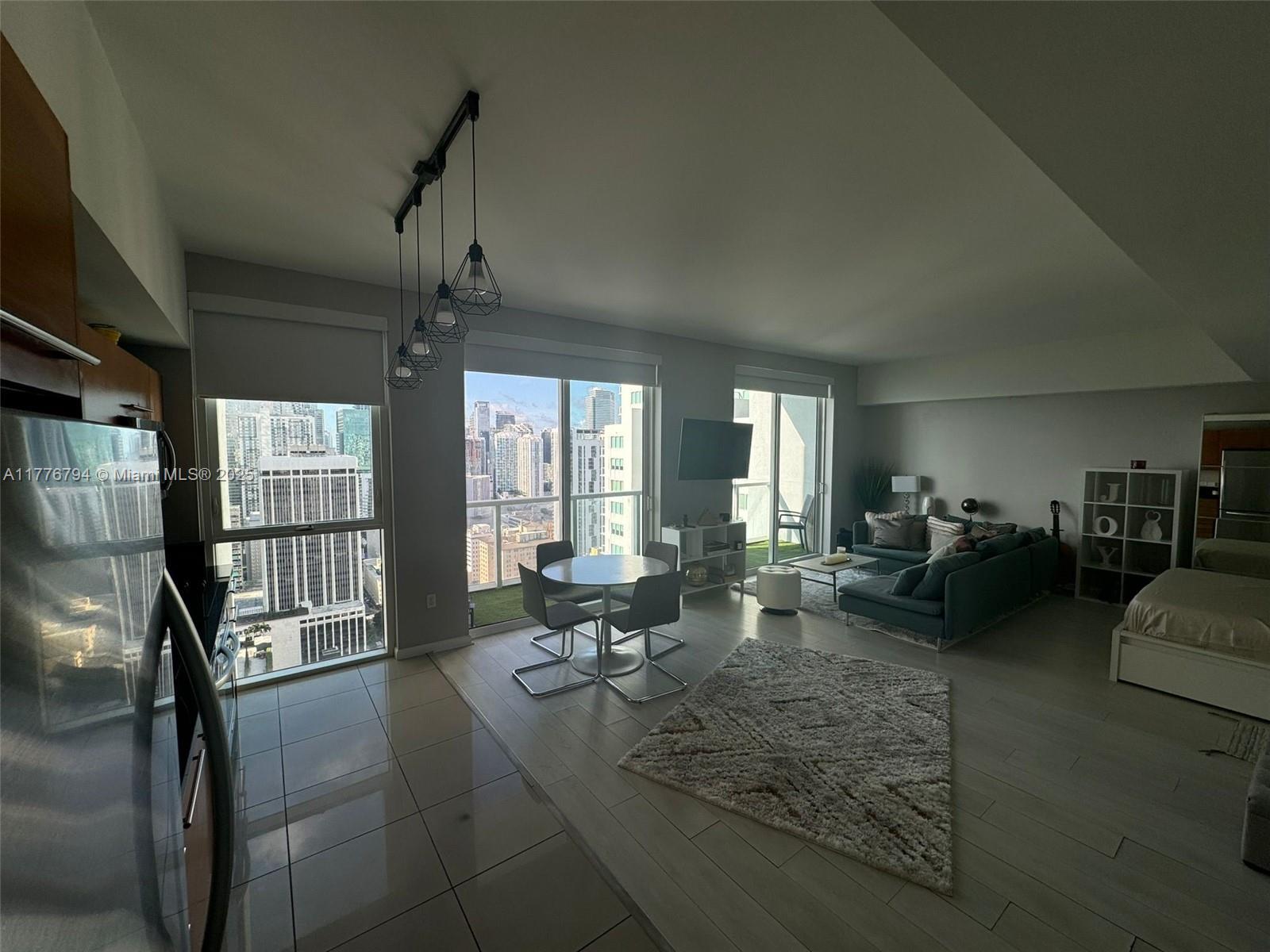 244 Biscayne Blvd # 3905, Miami FL 33132 photo 5