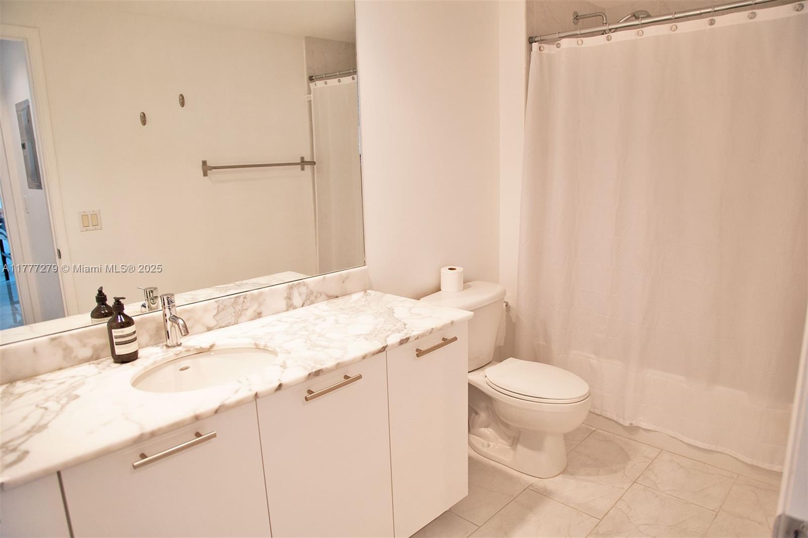 951 Brickell Ave # 3007, Miami FL 33131 photo 5