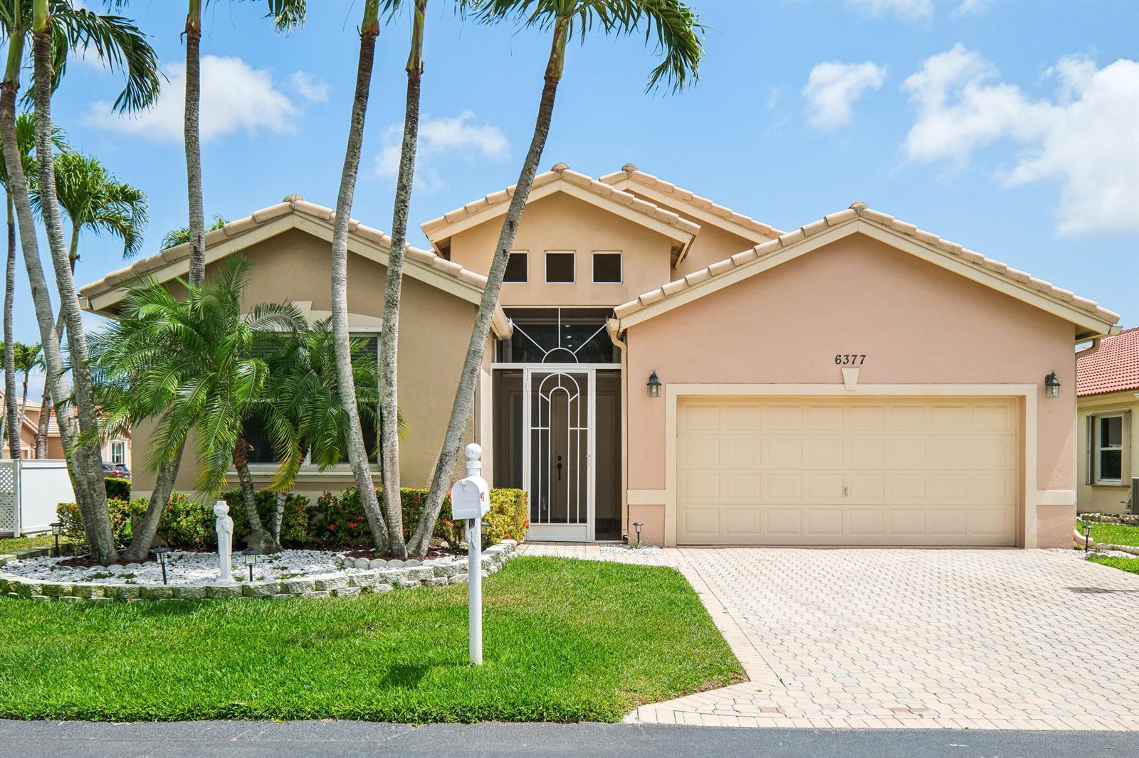 6377 N Westchester Club Drive N, Boynton Beach FL 33437 photo 2