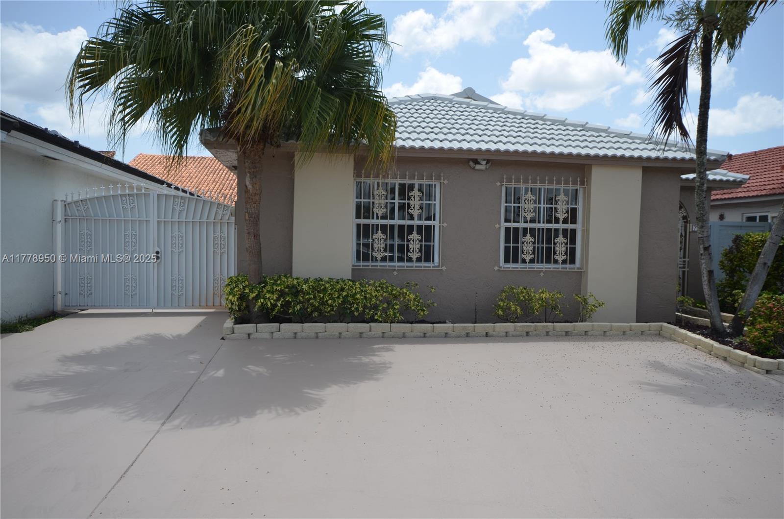 7333 W 29th Ln, Hialeah FL 33018