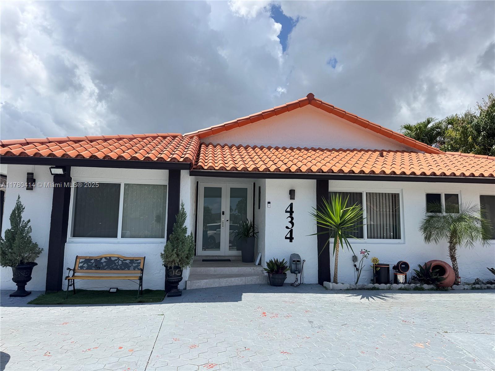 434 SW 99th Ct, Miami FL 33174 photo 3