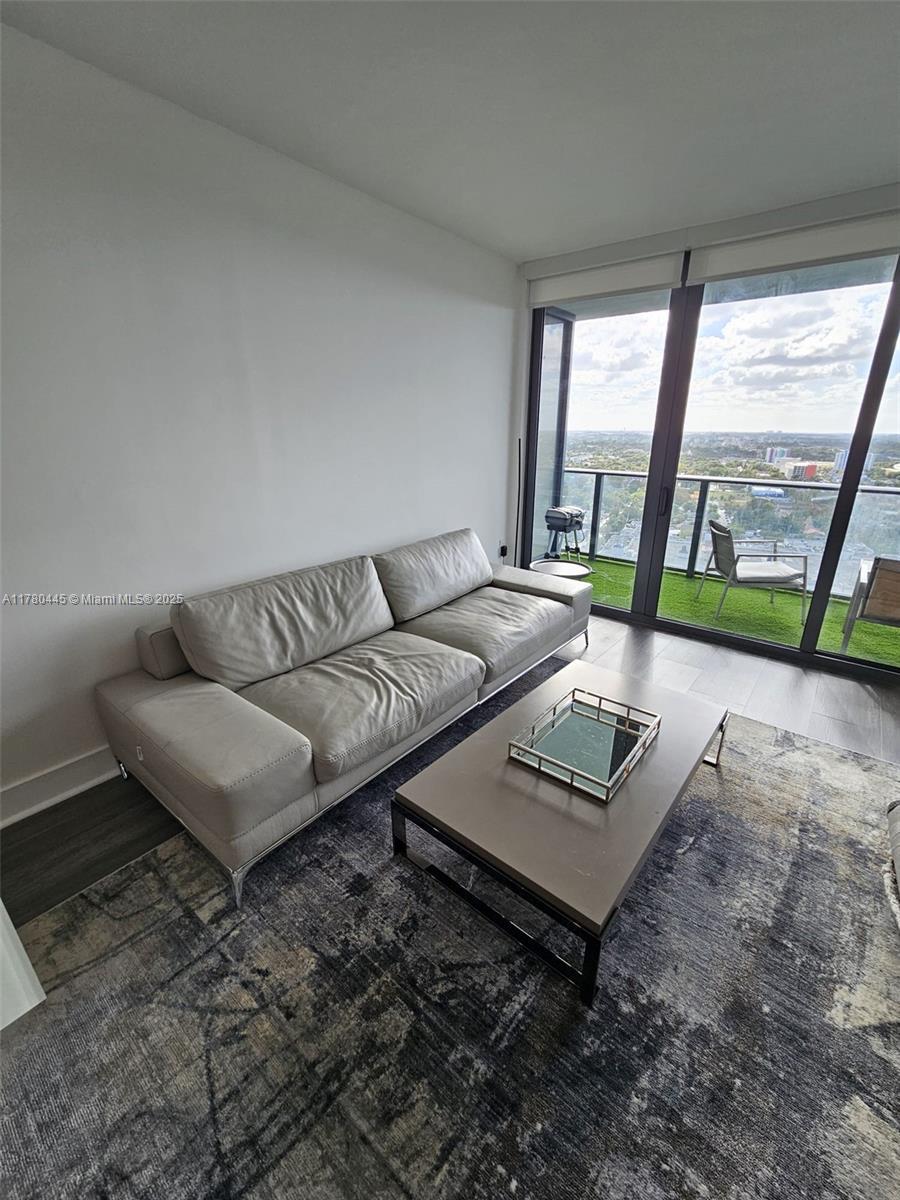 121 NE 34 ST # 2511, Miami FL 33137 photo 2