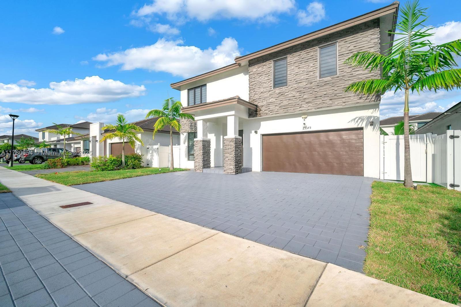 23373 SW 107th Pl, Homestead FL 33032 photo 2