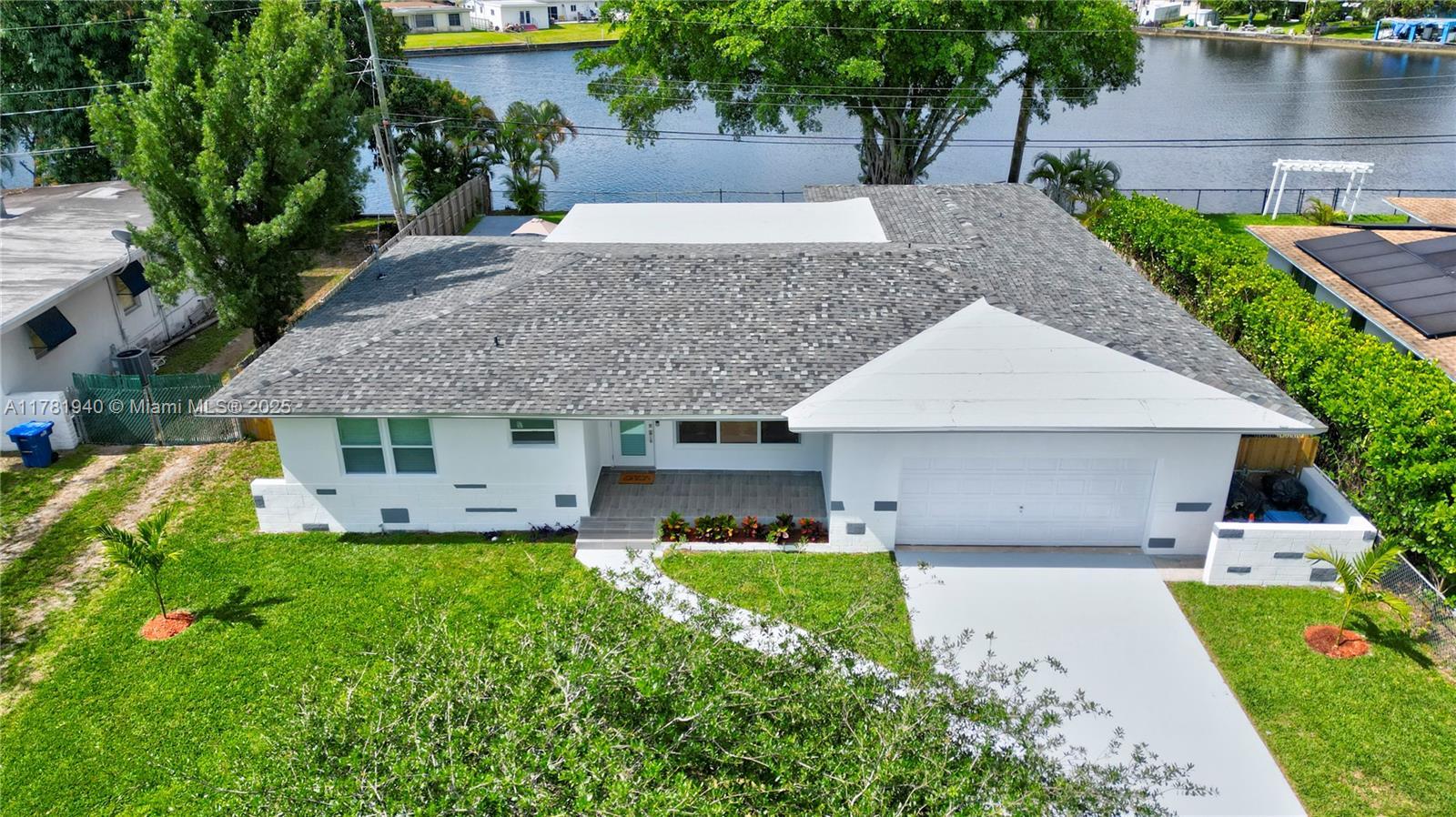 1310 Little River Dr, Miami FL 33147 photo 2