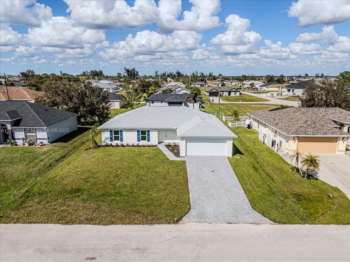 105 NW 13th ST, Cape Coral FL 33993 photo 2