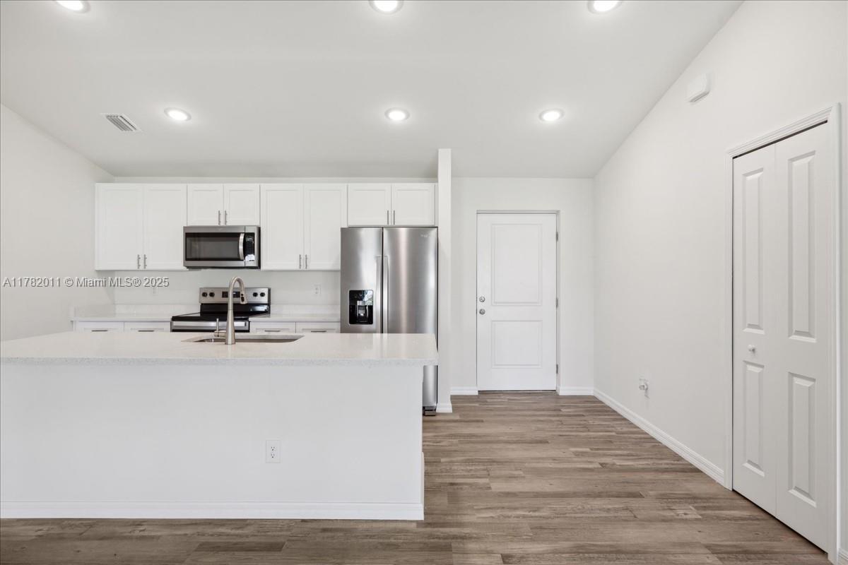 105 NW 13th ST, Cape Coral FL 33993 photo 3