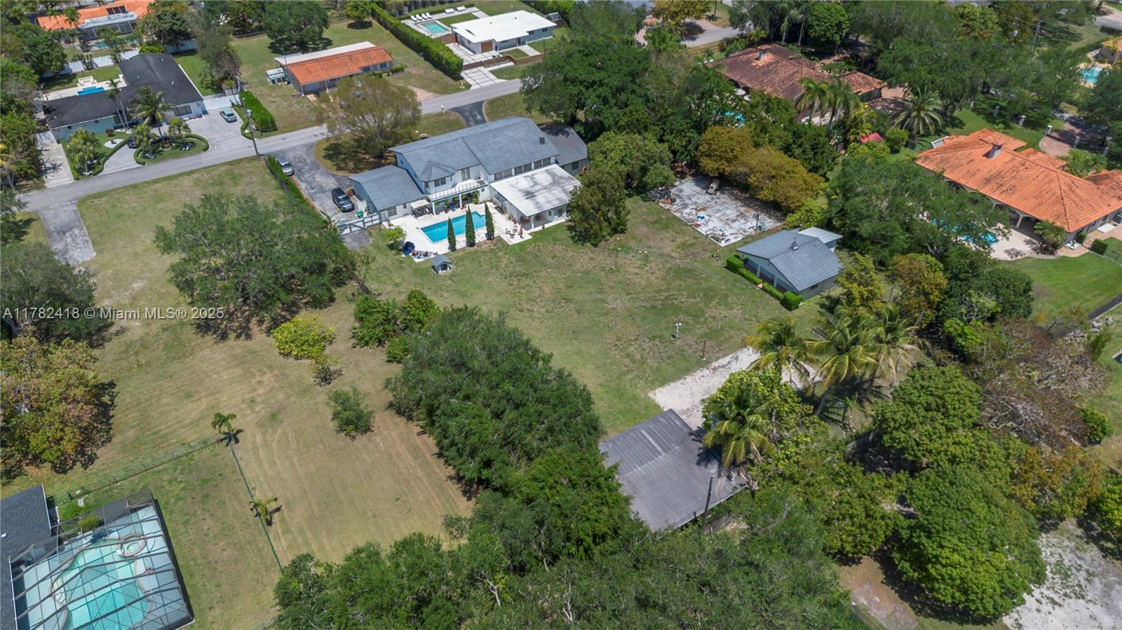 8350 SW 98 th St, Miami FL 33156 photo 2